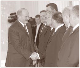 Премьер-министр Армении встретился с президентом Беларуси