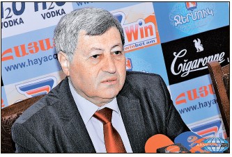 Известному общественно-политическому деятелю Армении, другу нашей редакции Вазгену Мехаковичу Сафаряну исполнилось 70 лет