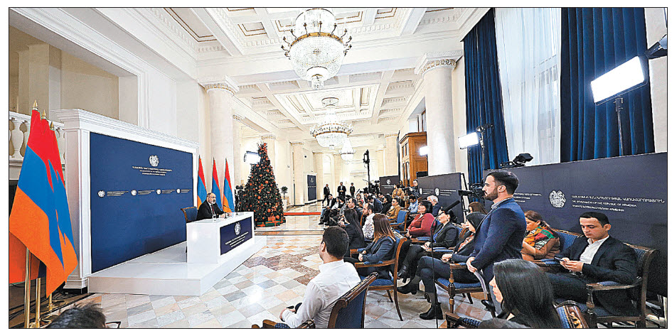 Пресс-конференции  Пашиняна и Алиева совпали.  У них единый координатор?