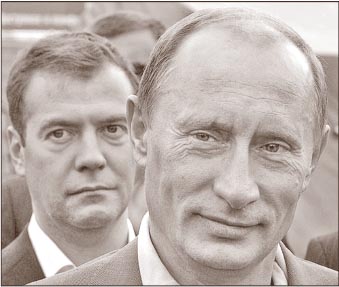 Политическая Россия-2008: новая власть, знакомые лица